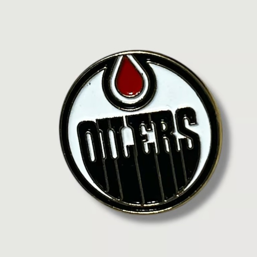 Edmonton Oilers Ice Hockey Alberta Canada Lapel Vest Hat Pin B34